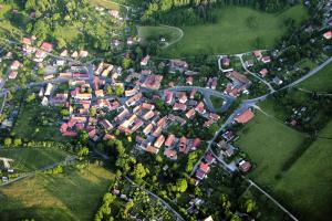 Blick aus der Luft auf den Jenaer Ortsteil Ammerbach
